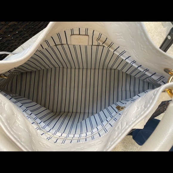 Louis Vuitton monogram Empreinte Artsy MM - Picture 6 of 8